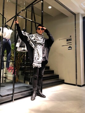 「DIESEL（ディーゼル）のアイテム（ストール/ショール）」を使った、Dadaさん（メンズ・185cm）の夏コーディネート