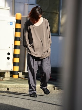 「YANTOR（ヤントル）のアイテム（パンツ）」を使った、OVIE STUDIOさん（メンズ・165cm）の夏コーディネート
