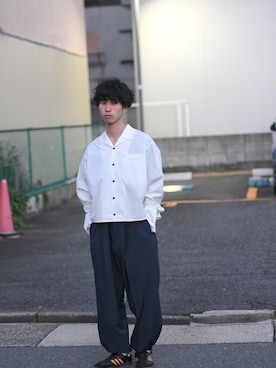 「ESSAY（エッセイ）のアイテム（パンツ）」を使った、OVIE STUDIOさん（メンズ・173cm）の秋コーディネート
