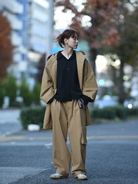 「フードコート」｜「アイテム（スラックス）」を使った、OVIE STUDIOさん（レディース・163cm）の冬コーディネート