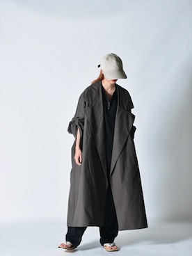 「my beautiful landlet（マイビューティフルランドレット）のアイテム（トレンチコート）」を使った、OVIE STUDIOさん（レディース・163cm）の夏コーディネート