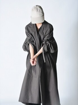 「my beautiful landlet（マイビューティフルランドレット）のアイテム（トレンチコート）」を使った、OVIE STUDIOさん（レディース・163cm）の夏コーディネート
