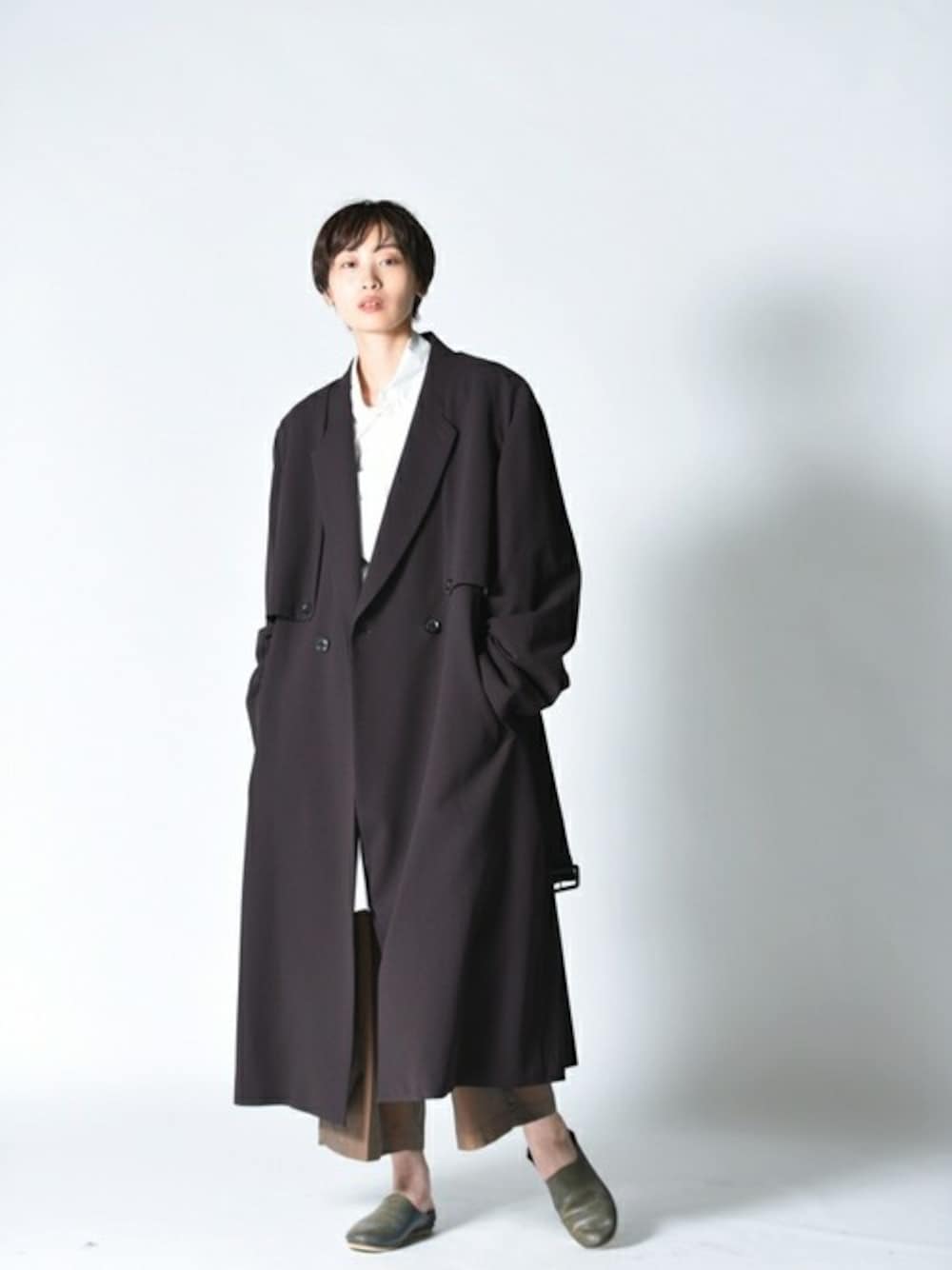 「ビッグシルエット、トレンチコート、ロングコート、ブラウン、ユニセックス、春コーデ、ETHOSENS、エトセンス、OVIE STUDIO、モカ」｜「ETHOSENSのETHOSENS ウールトレンチコート（トレンチコート、ブラウン系）」を使った、OVIE STUDIOさん（レディース・168cm）の冬コーディネートの1枚目の写真