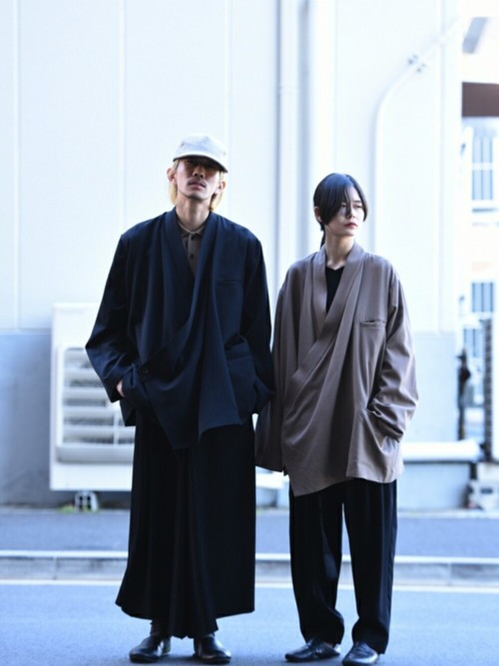 「ジャケット、セットアップ、着物、ペアルック、春、ジャケットスタイル、春コーデ、OVIE STUDIO、BISHOOL、ビシュール」｜「BISHOOLのBISHOOL Wool Gabardine KIMONO Drape Jacket（その他アウター、ブラック系）」を使った、OVIE STUDIOさん（レディース・163cm）の春コーディネートの1枚目の写真
