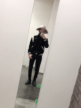 「CELINE（セリーヌ）のアイテム（その他アウター）」を使った、ミナトさん（メンズ・170cm）の秋コーディネート