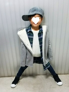 「Right-on（ライトオン）のアイテム（パーカー）」を使った、きんきらさん（キッズ・110cm）の冬コーディネート
