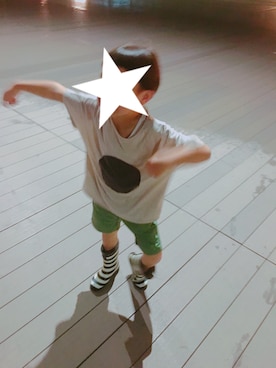 「guno.のアイテム（Tシャツ/カットソー、ベージュ系）」を使った、YUKI★さん（キッズ）の夏コーディネート