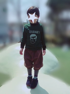 「韓国子供服のアイテム（Tシャツ/カットソー、グリーン系）」を使った、YUKI★さん（キッズ）の秋コーディネート