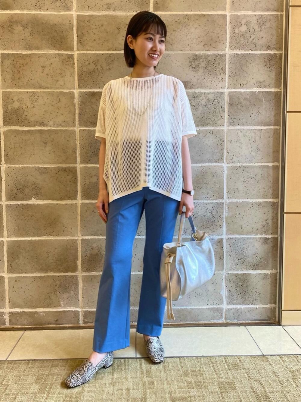 「レインシューズ、ビジネス、ユナイテッドアローズ、メッシュトップス、オデットエオディール、Flat shoes styling、odetteeodile、👟バッグ、カラーぱんつ、ぱんつ」｜「UNITED ARROWSのUWC CUTTING チェーン ネックレス（ネックレス、シルバー系）」を使った、中井　オデット エ オディール スタッフさん（レディース・157cm）の春コーディネートの1枚目の写真