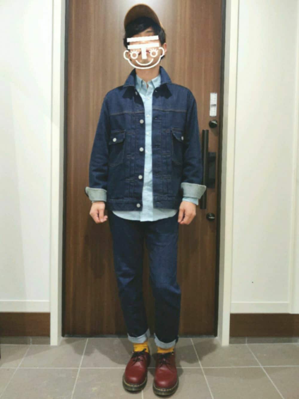 「デニムパンツ、デニムジャケット、デニムセットアップ、セットアップ、ドクターマーチン3ホール、キャップ」｜「Dr. Martensの＜DR.MARTENS＞GHILLIE/シューズ（その他シューズ、ブラウン系）」を使った、ラッキーぼっちゃんさん（メンズ・168cm）の冬コーディネートの1枚目の写真