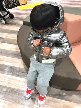 「MONCLER（モンクレール）のアイテム（ジャケット/アウター）」を使った、BiiiBさん（キッズ・100cm）の秋コーディネート