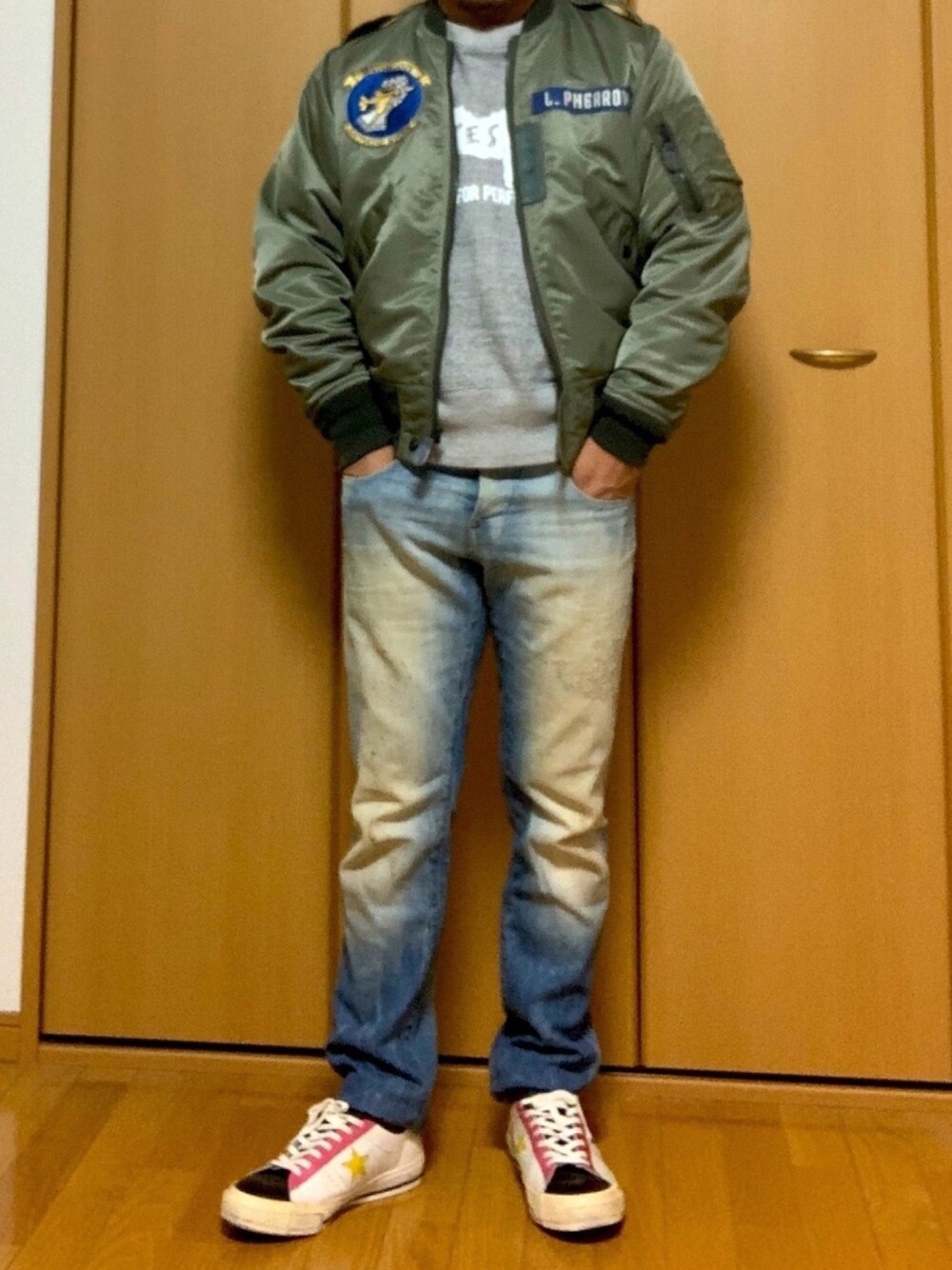 「Pherrow'sのアイテム（MA-1、グリーン系）」を使った、ヒロウンさん（メンズ・165cm）の冬コーディネートの1枚目の写真