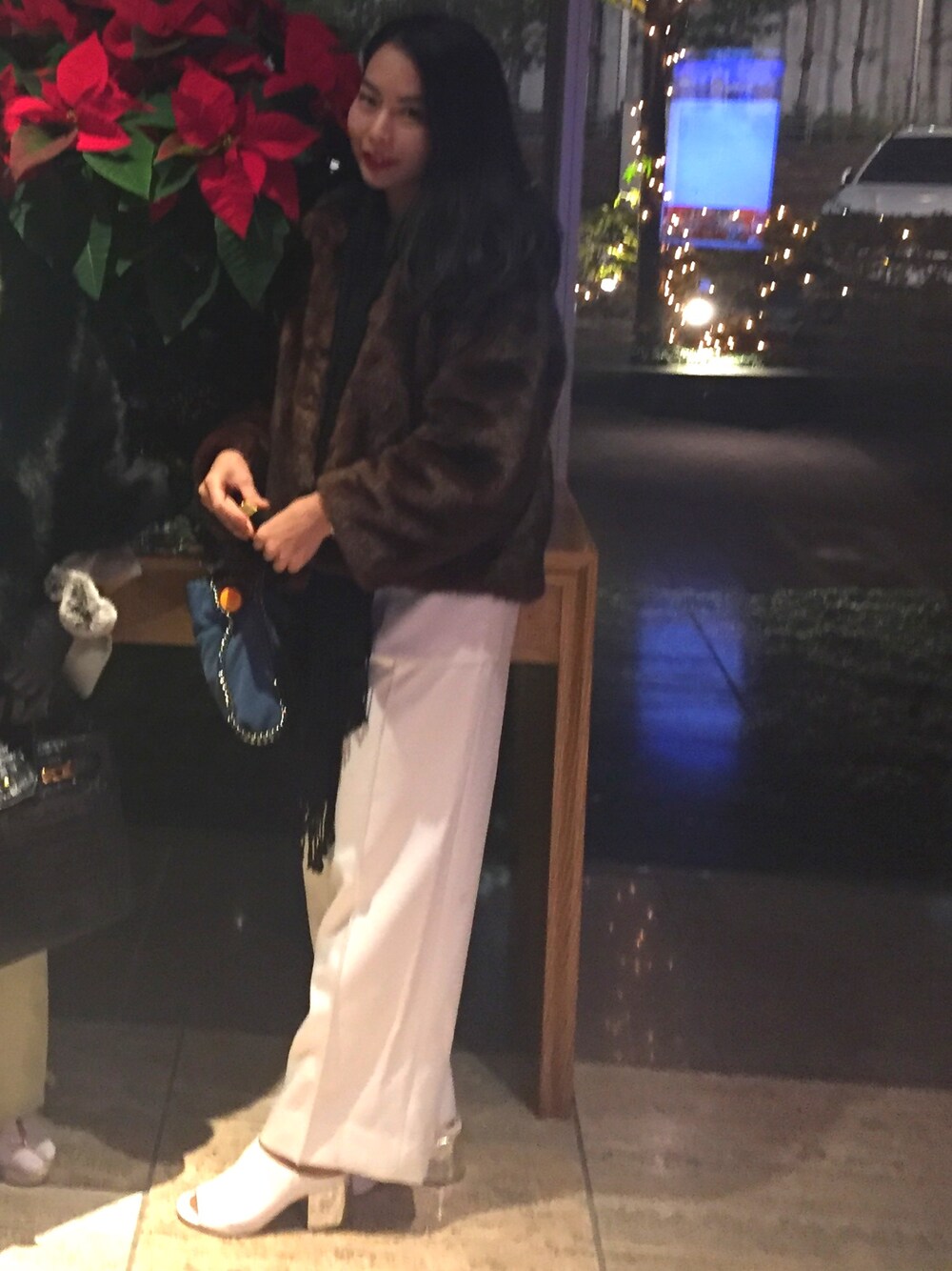 「journal standard、ファーコート、relume、MM6、Martin Margiela、Stella McCartney、オールホワイト、ホワイトコーデ」｜「JOURNAL STANDARD relumeのフェイクファーミンクブルゾン_#（ブルゾン、ブラウン系）」を使った、Ai Inoueさん（レディース・160cm）の冬コーディネートの1枚目の写真