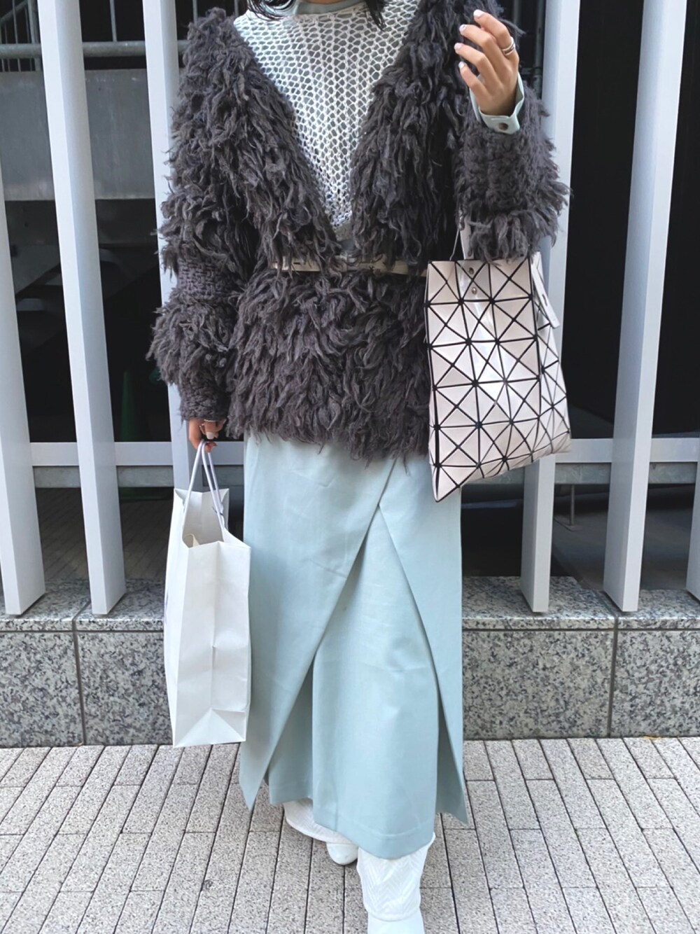 「春コーデ、ootd、KBF、snidel」｜「SNIDELのアイテム（ジャケット/アウター、グレー系）」を使った、Mさん（レディース・157cm）の冬コーディネートの1枚目の写真