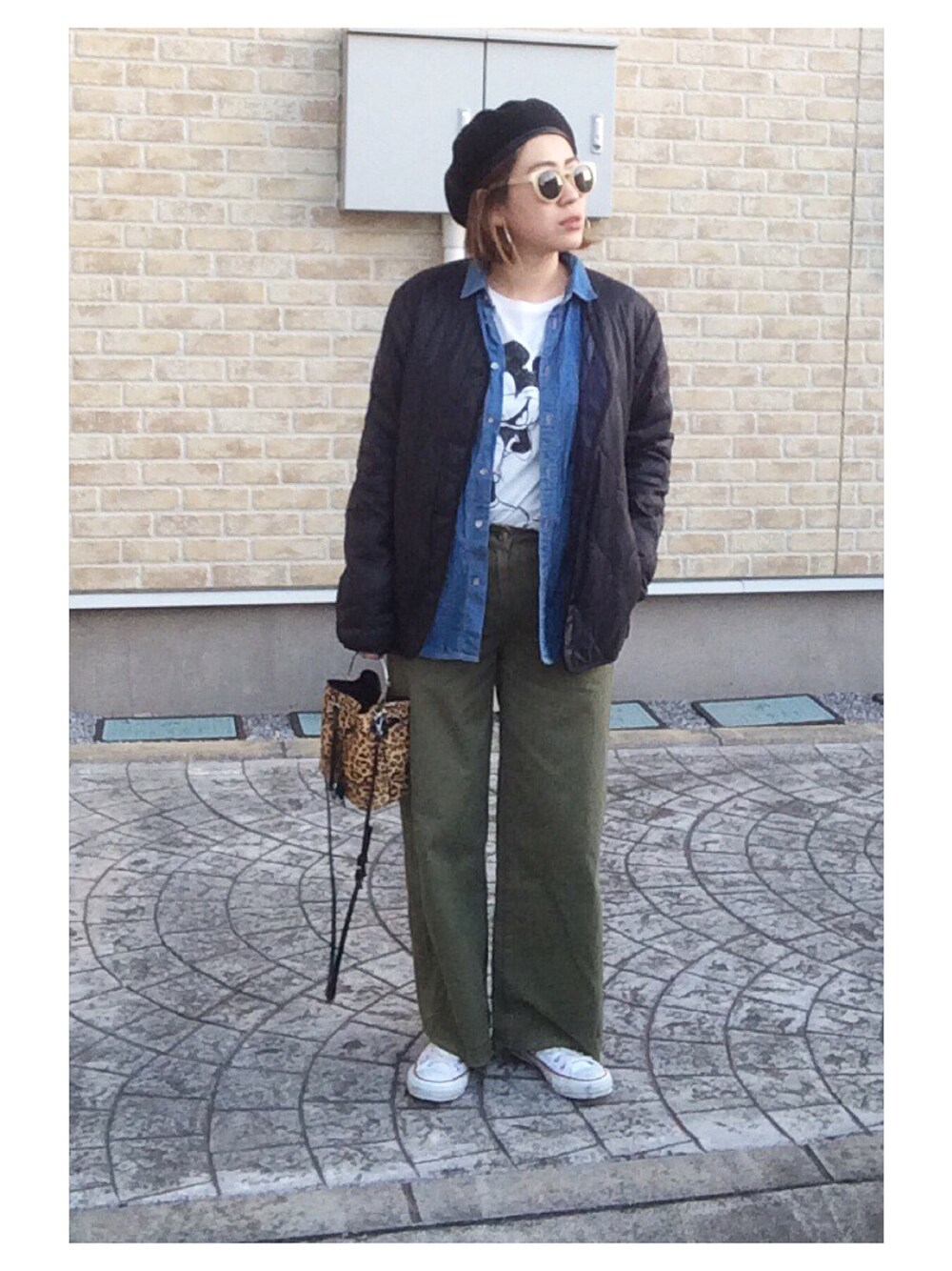 「大人カジュアル、プチプラ、casual、ミッキーT、レオパード、ライナーコート、パイピングベレー帽」｜「UNIQLOのアイテム（ナイロンジャケット、ブラック系）」を使った、♡YUPPY♡さん（レディース・156cm）の春コーディネートの1枚目の写真