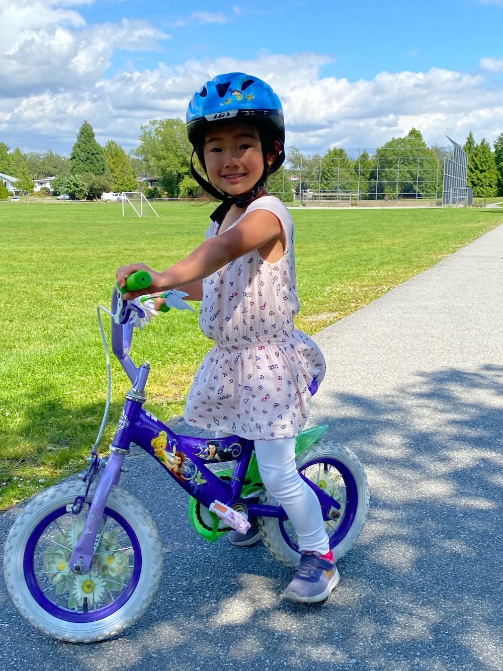 「summer、girl、sporty」｜「???のアイテム（ワンピース、ピンク系）」を使った、Uiさん（キッズ・104cm）の夏コーディネートの1枚目の写真