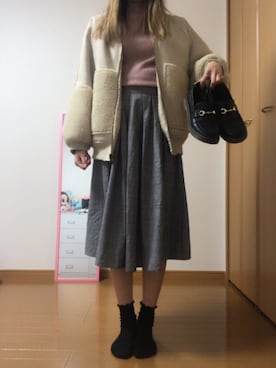 「w closet（ダブルクローゼット）のフェイクムートンボア袖ビッグブルゾン（ブルゾン、ベージュ系）」を使った、かんなさん（レディース・163cm）の冬コーディネート