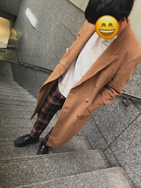 「Yves Saint Laurent（イヴサンローラン）のアイテム（チェスターコート）」を使った、ころさん（メンズ・170cm）の冬コーディネート