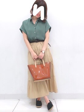 「GU（ジーユー）のアイテム（シャツ/ブラウス、グリーン系）」を使った、aochanさん（レディース・164cm）の春コーディネート