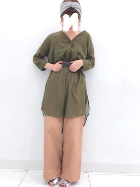 「GU（ジーユー）のアイテム（シャツワンピース、グリーン系）」を使った、aochanさん（レディース・164cm）の春コーディネート