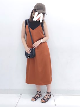 「GU（ジーユー）のアイテム（ワンピース/ドレス、オレンジ系）」を使った、aochanさん（レディース・164cm）の夏コーディネート