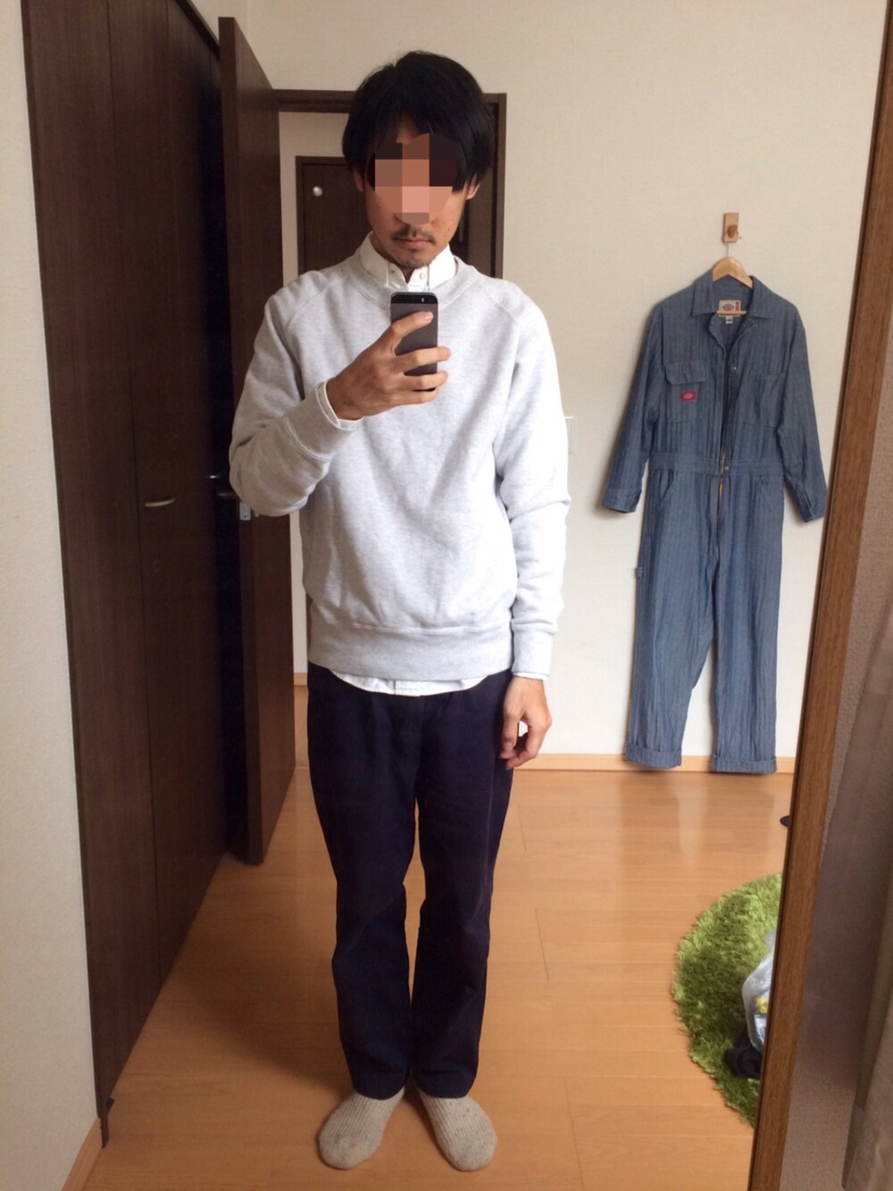 「ユニクロu yaeca」｜「ユニクロuのアイテム（スウェット、グレー系）」を使った、のりさん（メンズ・170cm）の冬コーディネートの1枚目の写真