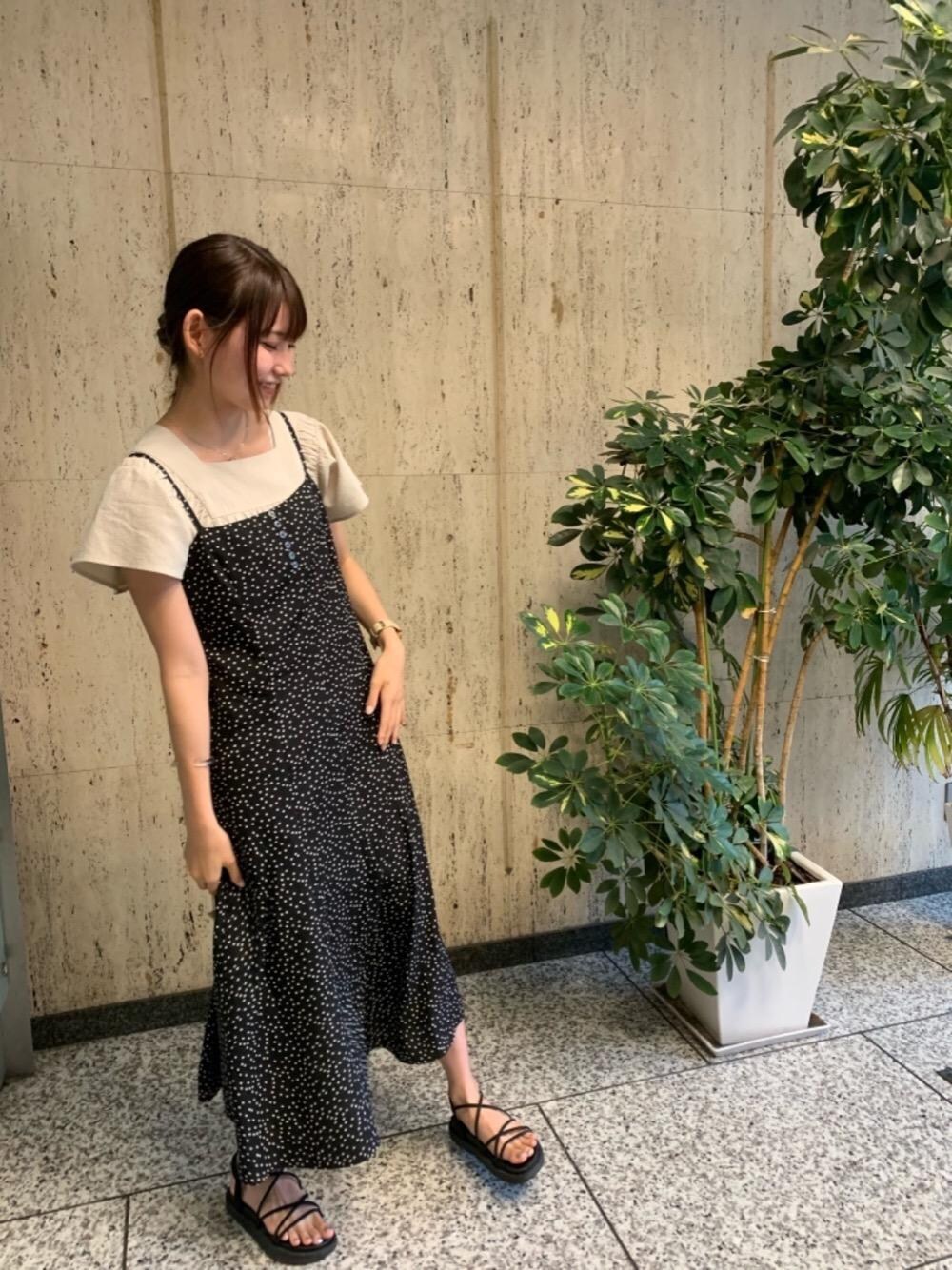「デートコーデ、モノトーンコーデ、カジュアルコーデ、大人ガーリー、レトロガール、ガーリーコーデ、高身長コーデ、レトロガールコーデ、トレンドファッション、retrogirl_ootd」｜「RETRO GIRLの厚底ストラップサンダル（サンダル、ブラック系）」を使った、RETROGIRLさん（レディース・163cm）の夏コーディネートの1枚目の写真