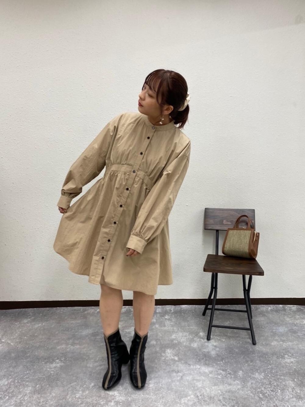 「ビックシルエット、シンプルコーデ、プチプラコーデ、レトロガール、レトロガールコーデ、トレンドファッション、retrogirl_ootd、低身長こーで、休日こーで」｜「RETRO GIRLの中綿モンスターBZ（その他アウター、ホワイト系）」を使った、RETROGIRLさん（レディース・150cm）の夏コーディネートの1枚目の写真