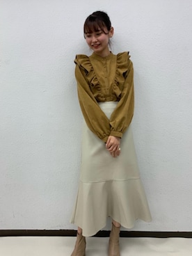 「アイテム（シャツ/ブラウス、イエロー系）」を使った、RETROGIRLさん（レディース・163cm）の秋コーディネート