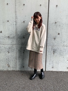 「トレンドファッション」｜「アイテム（スウェット）」を使った、RETROGIRLさん（レディース・163cm）の秋コーディネート