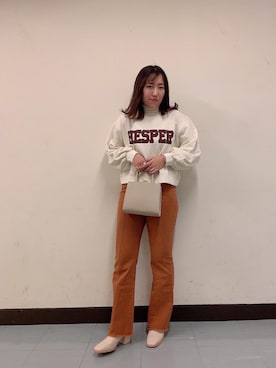 「トレンドファッション」｜「アイテム（スウェット）」を使った、RETROGIRLさん（レディース・156cm）の秋コーディネート