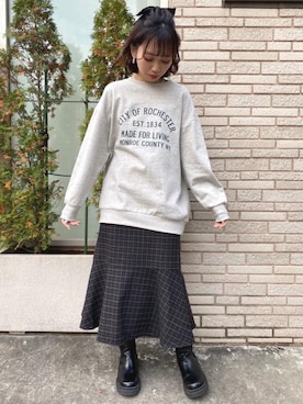 「トレンドファッション」｜「アイテム（スウェット）」を使った、RETROGIRLさん（レディース・157cm）の冬コーディネート