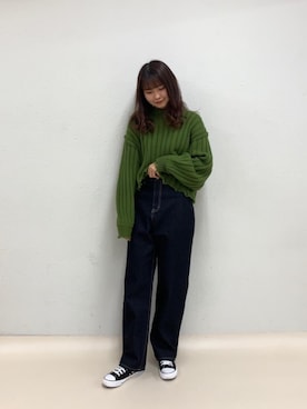 「トレンドファッション」｜「アイテム（スニーカー）」を使った、RETROGIRLさん（レディース・163cm）の冬コーディネート