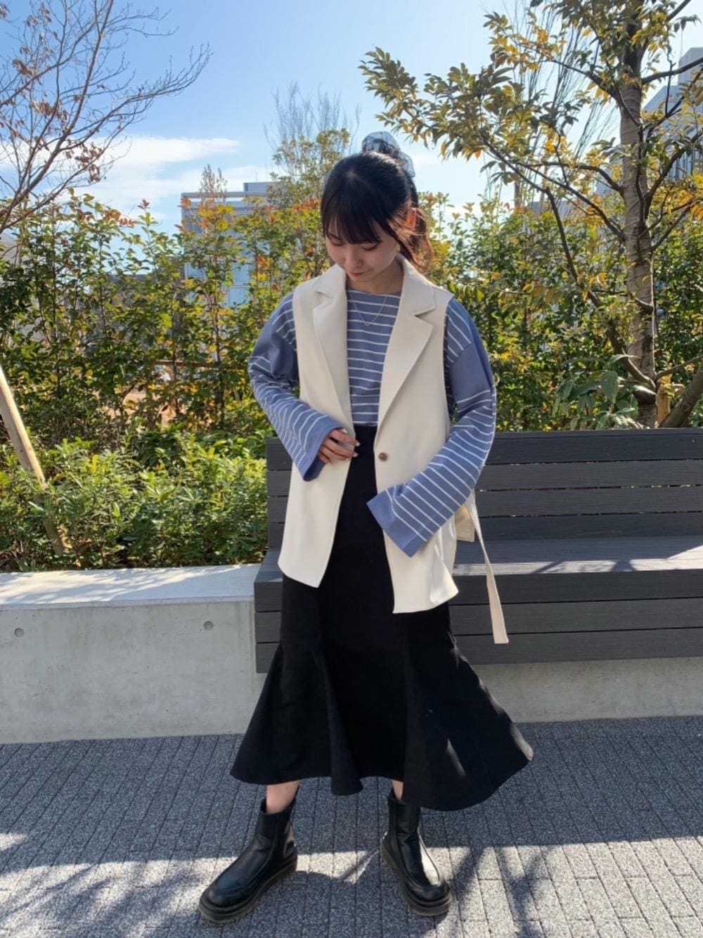 「プチプラコーデ、カジュアルコーデ、レトロガール、高身長コーデ、レトロガールコーデ、トレンドファッション、retrogirl_ootd」｜「RETRO GIRLのスクエアモカブーツ（ブーツ、ブラック系）」を使った、RETROGIRLさん（レディース・165cm）の冬コーディネートの1枚目の写真