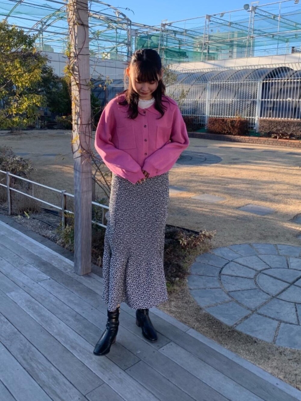 「プチプラコーデ、レトロガール、ガーリーコーデ、高身長コーデ、レトロガールコーデ、トレンドファッション、retrogirl_ootd」｜「RETRO GIRLのフレアヒールショートブーツ（ブーツ、ブラック系）」を使った、RETROGIRLさん（レディース・165cm）の冬コーディネートの1枚目の写真