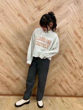 「トレンドファッション」｜「アイテム（スウェット）」を使った、RETROGIRLさん（レディース・165cm）の冬コーディネート