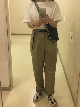 ┊͙どとり┊͙さんの「【別注商品】Dickies × GRAMICCI/ディッキーズ×グラミチ　ワイドパンツ　G874 (チノパンツ)」を使ったコーディネート