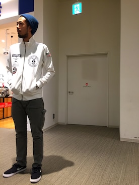 KJさん(メンズ・181cm)の冬コーディネート