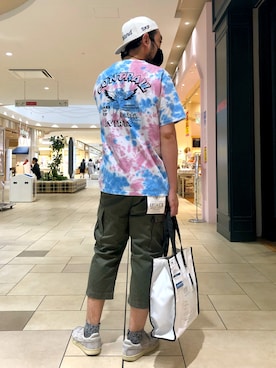 「AVIREX（アヴィレックス）の【直営店限定】エアフォース ベースキャップ/AIR FORCE BACES CAP（キャップ）」を使った、KJさん（メンズ・181cm）の春コーディネート