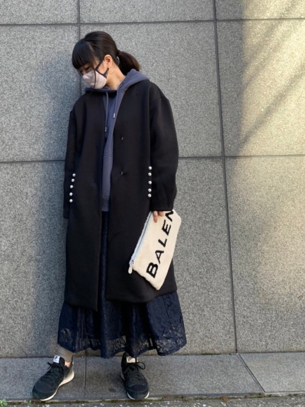 「あったかコーデ、ノーカラージャケット、パーカー、レーススカート、GU、ミリオンカラッツ(Million Carats)、大人カジュアル、きれいめカジュアル、低身長、おちびさん」｜「ROOMのアイテム（マスク、ピンク系）」を使った、iduさん（レディース・153cm）の冬コーディネートの1枚目の写真