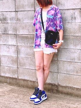 「スニーカー好きと繋がりたい」｜「アイテム（その他）」を使った、AYU∞さん（レディース・168cm）の秋コーディネート