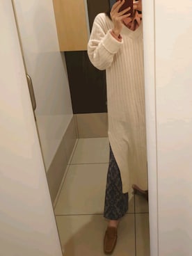 「JEANASIS（ジーナシス）の7G FOXリブVネックワンピース/840678（ワンピース、ホワイト系）」を使った、auさん（レディース・160cm）の冬コーディネート