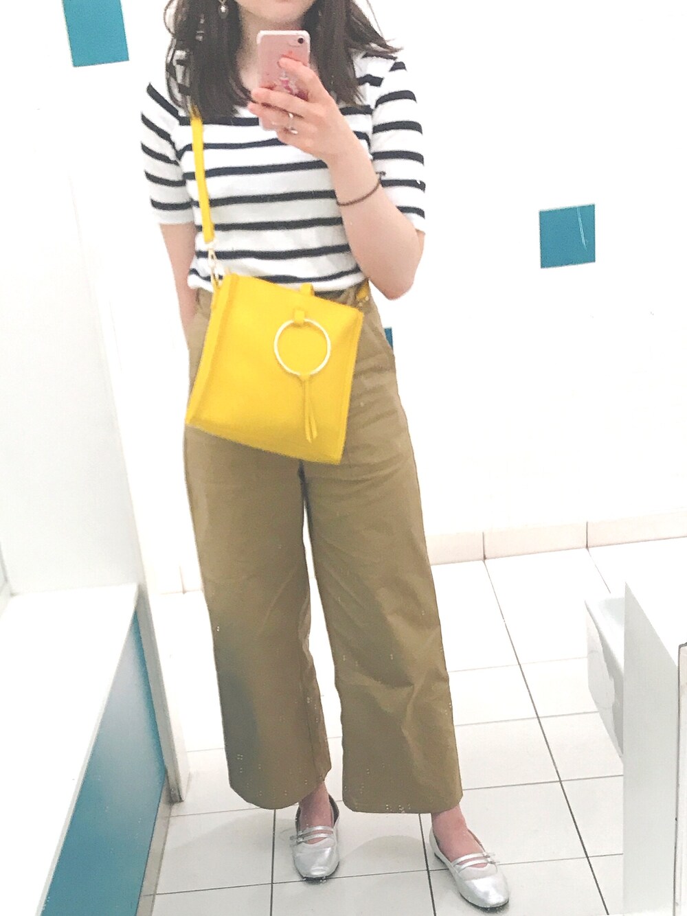 「夏コーデ、プチプラコーデ、GU、UNIQLO」｜「GUのアイテム（チノパンツ、ベージュ系）」を使った、sachiさん（レディース・164cm）の春コーディネートの1枚目の写真