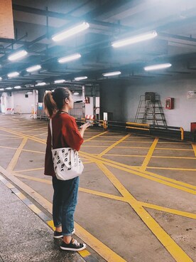 「NIKE(ナイキ)のアイテム(ショルダーバッグ)」を使った、ShiroLeiさん(レディース・155cm)の秋コーディネート