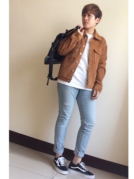 「VANS（バンズ）のアイテム（シューズ、ブラック系）」を使った、L.Tさんの春コーディネート