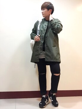 「adidas（アディダス）のアイテム（シューズ、ブラック系）」を使った、L.Tさんの春コーディネート