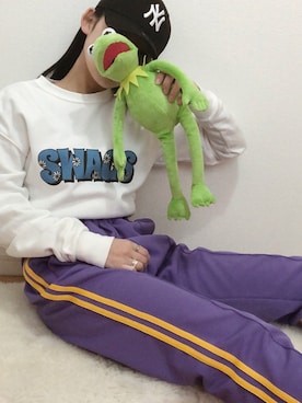 「holiday」｜「アイテム（スウェット）」を使った、sonaさん（レディース・155cm）の春コーディネート
