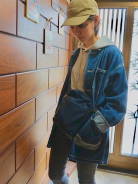 「CUBE SUGAR（キューブシュガー）のアイテム（帽子）」を使った、美鈴さん（レディース・155cm）の春コーディネート