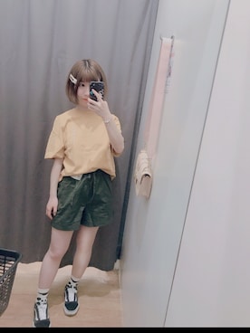 「UNIQLO（ユニクロ）のアイテム（Tシャツ/カットソー、イエロー系）」を使った、Unknownstrangerさん（レディース）の春コーディネート