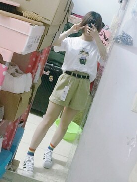 「UNIQLO（ユニクロ）のアイテム（Tシャツ/カットソー、ホワイト系）」を使った、Unknownstrangerさん（レディース）の夏コーディネート